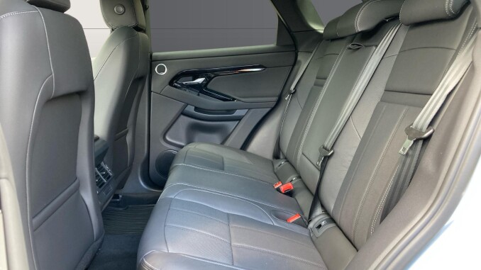 Land Rover Range Rover Evoque 1.5 P270e Hoxton Edition 5dr Auto Hatchback - Image 4